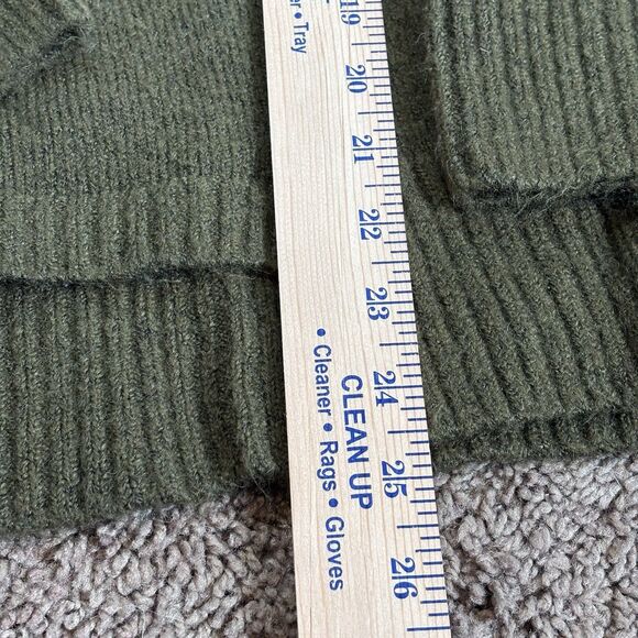 Andree By Unit oversizes Women's Olive Green Turtleneck Sweater Size Small - Picture 10 of 14